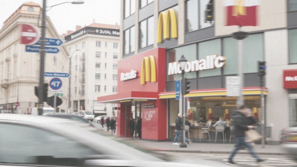 Jakie są restauracje McDonald's w większych miastach, takich jak Warszawa, Kraków, Wrocław?